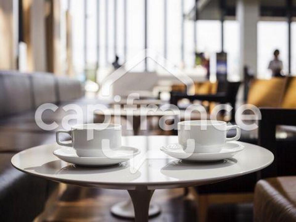  مكتب في Pornichet, France 40متر مربع رقم 19989