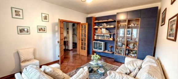 Casa de 7 habitaciónes en Montevarchi, Italy No. 159894 10