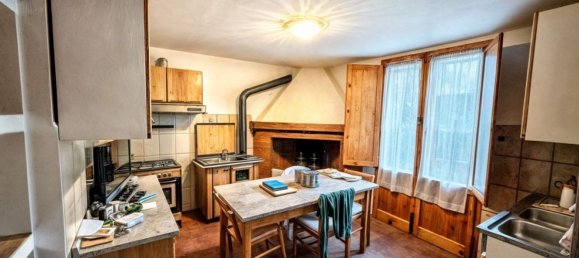 Casa de 7 habitaciónes en Montevarchi, Italy No. 159894 13