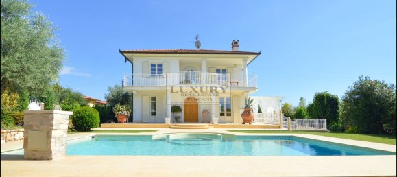 11 rooms Villa in Pietrasanta, Italy No. 38805 2