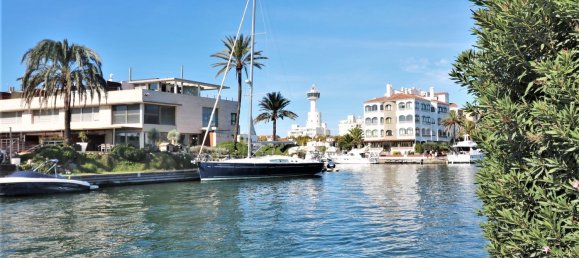 2 bedrooms Apartment in Empuriabrava, Spain No. 22169 18