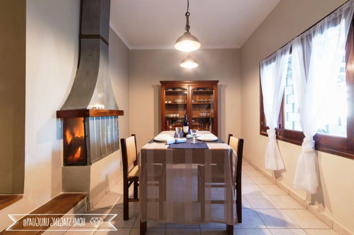 4 bedrooms House in Montevideo, Uruguay No. 5756