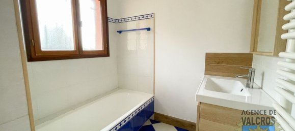 4 bedrooms Villa in La Londe-les-Maures, France No. 343376 11