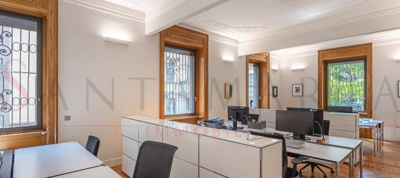 4 bedrooms Apartment in Milan, Italy No. 314257 10