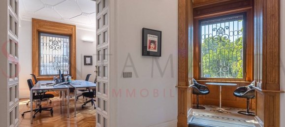 4 bedrooms Apartment in Milan, Italy No. 314257 25