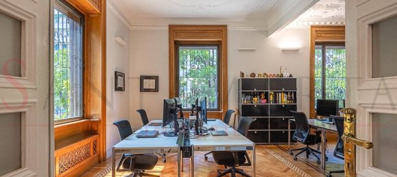 4 bedrooms Apartment in Milan, Italy No. 314257 8