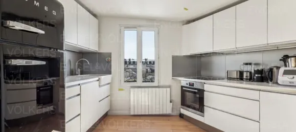 2 chambres Penthouse à Paris, France No. 139161 4