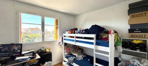 2 Schlafzimmer Wohnung in Bondy, France, Nr. 357048 5