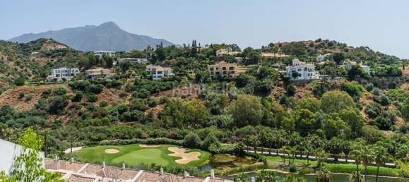 3 bedrooms Apartment in La Quinta, Spain No. 133799 19