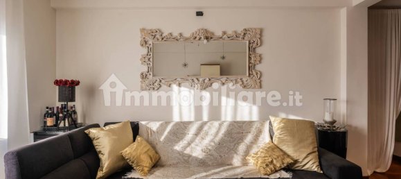 Ático de 2 dormitorios en Pistoia, Italy No. 48839 31