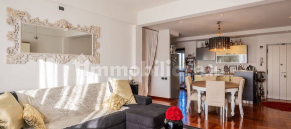 Ático de 2 dormitorios en Pistoia, Italy No. 48839 32