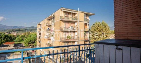 Ático de 2 dormitorios en Pistoia, Italy No. 48839 36