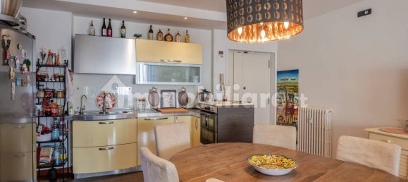 Ático de 2 dormitorios en Pistoia, Italy No. 48839 25