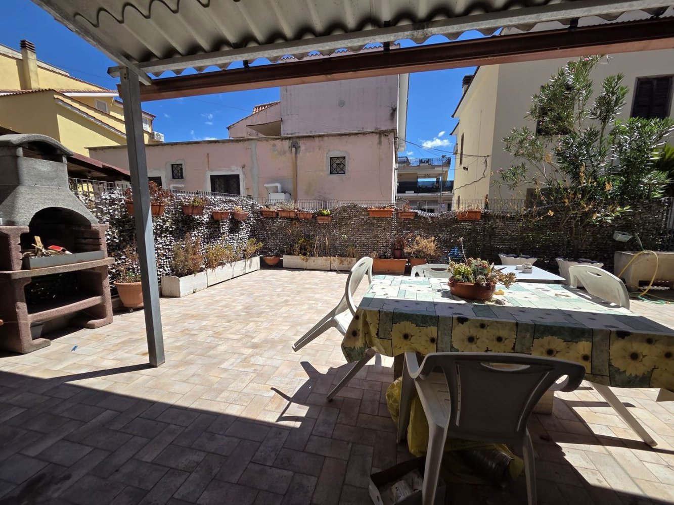 3-salle Appartement à Guidonia Montecelio, Italy No. 297136