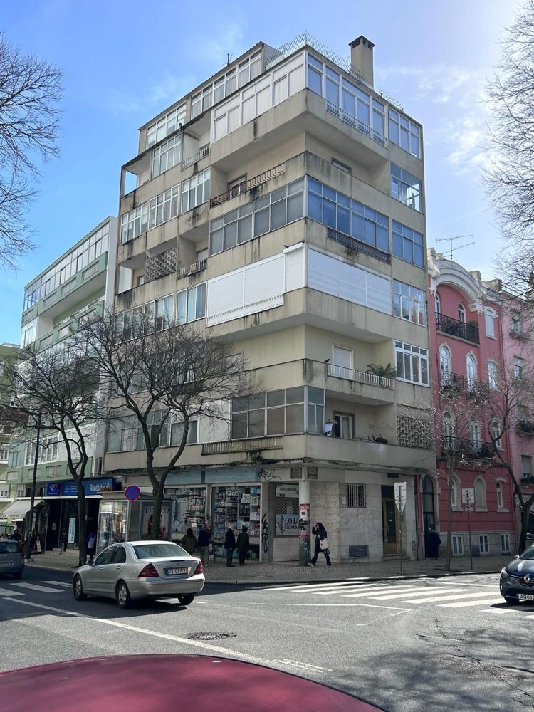 Квартира с 1 спальней в Лиссабон, Португалия № 155250