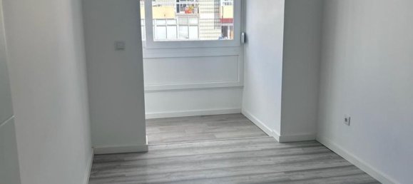 Квартира с 1 спальней в Лиссабон, Португалия № 155250 2