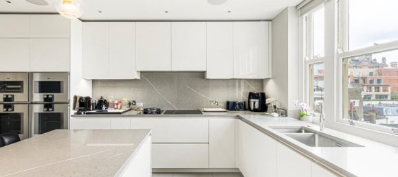 4 bedrooms Apartment in London, United Kingdom No. 13134 8