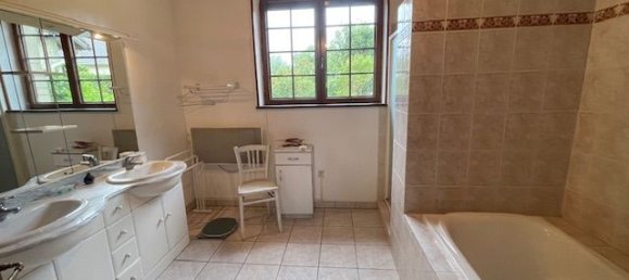 5 bedrooms House in Eure, France No. 325741 10