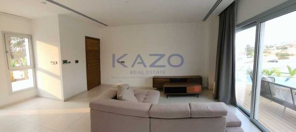 Propiedad comercial de 3 dormitorios en Germasogeia, Cyprus No. 14704 9