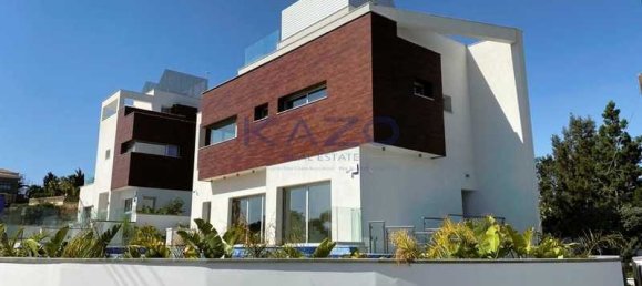 Propiedad comercial de 3 dormitorios en Germasogeia, Cyprus No. 14704 11