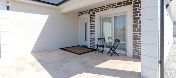 3 bedrooms House in Le Controis-en-Sologne, France No. 334064 2