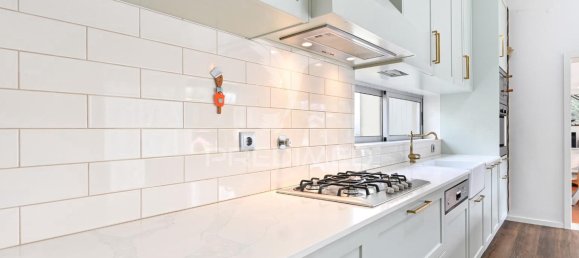 3 bedrooms House in Padim da Graca, Portugal No. 97727 10