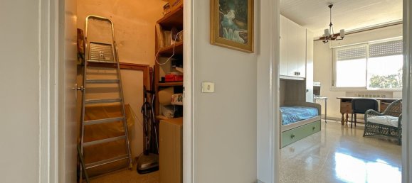 Квартира с 4 спальнями в Рим, Италия № 377564 36