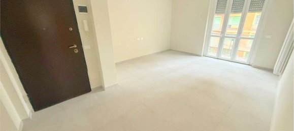 Apartamento de 4 divisões em Novi Ligure, Italy N.º 15789 2