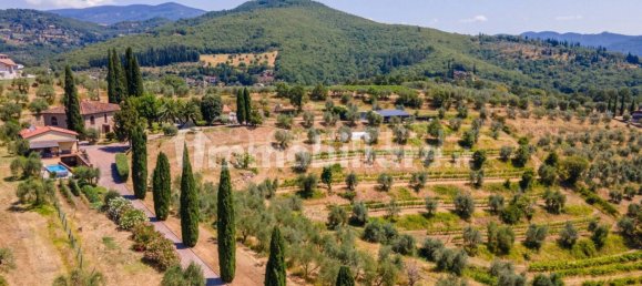 3 Schlafzimmer Villa in Arezzo, Italy, Nr. 269791 10