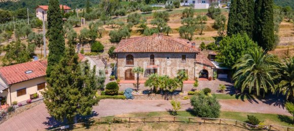 3 Schlafzimmer Villa in Arezzo, Italy, Nr. 269791 15