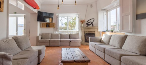 5 bedrooms Villa in Costa da Caparica, Portugal No. 116296 2