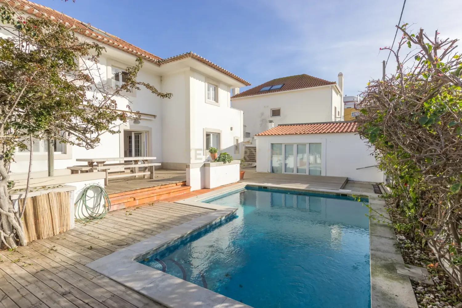 5 bedrooms Villa in Costa da Caparica, Portugal No. 116296