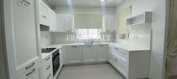 3 bedrooms Apartment in Saint Paul's Bay, Malta No. 10077 3