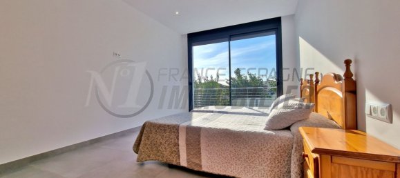 Villa de 5 dormitorios en Empuriabrava, Spain No. 84553 25