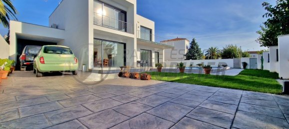 Villa de 5 dormitorios en Empuriabrava, Spain No. 84553 4