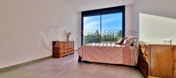 Villa de 5 dormitorios en Empuriabrava, Spain No. 84553 21