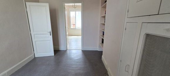 Villa T2 em Saint-Quentin, France N.º 302257 8