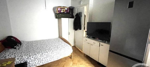 Studio à Paris, France No. 142768 4