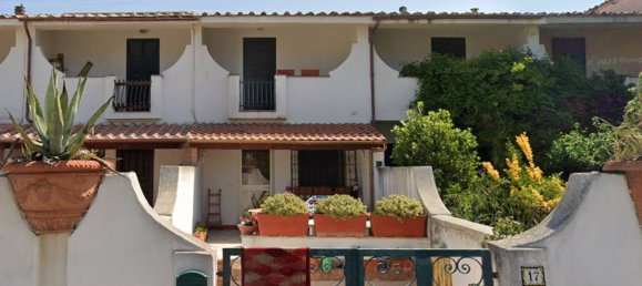 5-salle Maison à Pomezia, Italy No. 12360 9