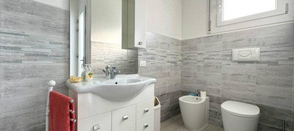 9 rooms Villa in Loreo, Italy No. 129820 13