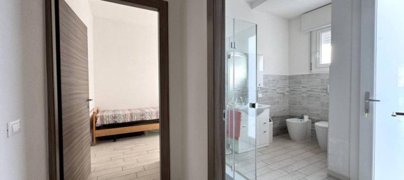 9 rooms Villa in Loreo, Italy No. 129820 11