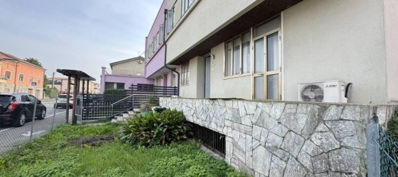 9 rooms Villa in Loreo, Italy No. 129820 2