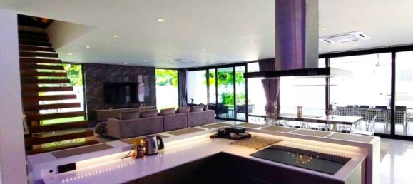6 bedrooms Cafe / restaurant in Pattaya, Thailand No. 4308 4