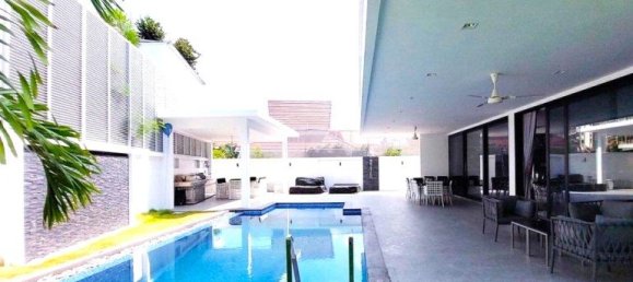 6 bedrooms Cafe / restaurant in Pattaya, Thailand No. 4308 13