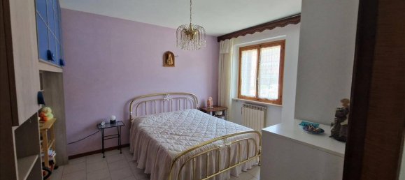 3 bedrooms Apartment in Siena, Italy No. 70517 11