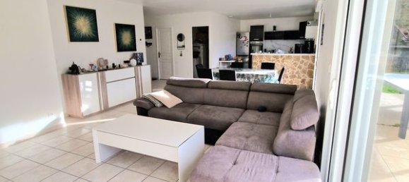 4 bedrooms House in Fontaine-les-Gres, France No. 56931 25