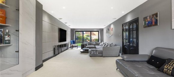 6 Schlafzimmer Haus in Broxbourne, United Kingdom, Nr. 6513 3