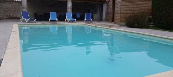 9 غرف نوم منزل في Fontenay-le-Comte, France رقم 109655 3