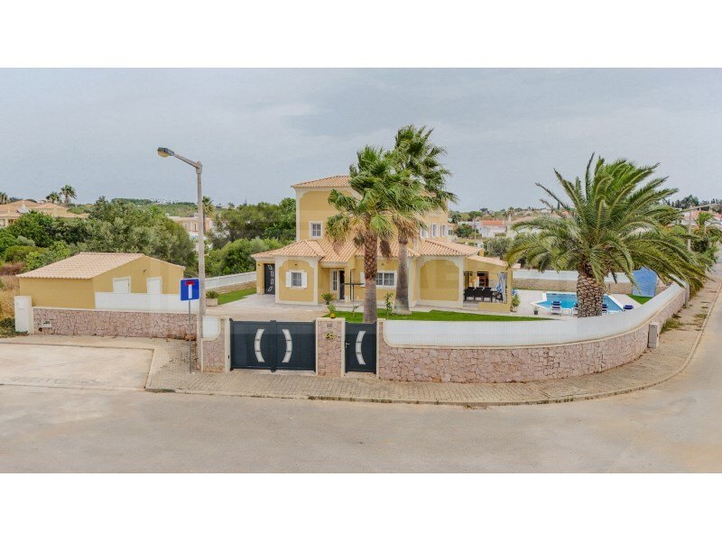 3 Schlafzimmer Villa in Guia, Portugal, Nr. 284749