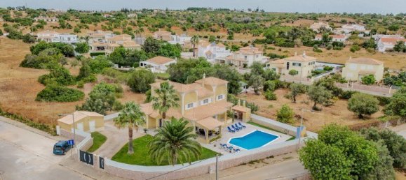 3 Schlafzimmer Villa in Guia, Portugal, Nr. 284749 43